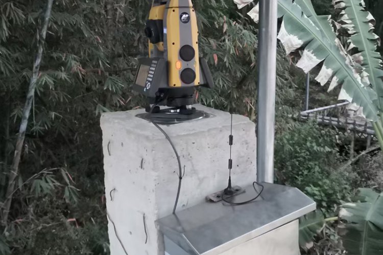 邊坡位移與地質(zhì)災(zāi)害監(jiān)測