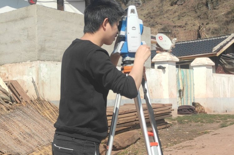 邊坡位移與地質(zhì)災(zāi)害監(jiān)測